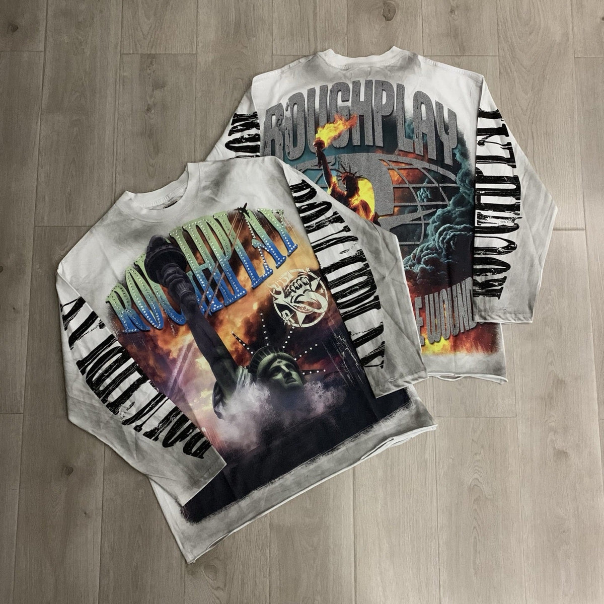Vintage Washed Statue Graphic Oversized Long Sleeve T-Shirt